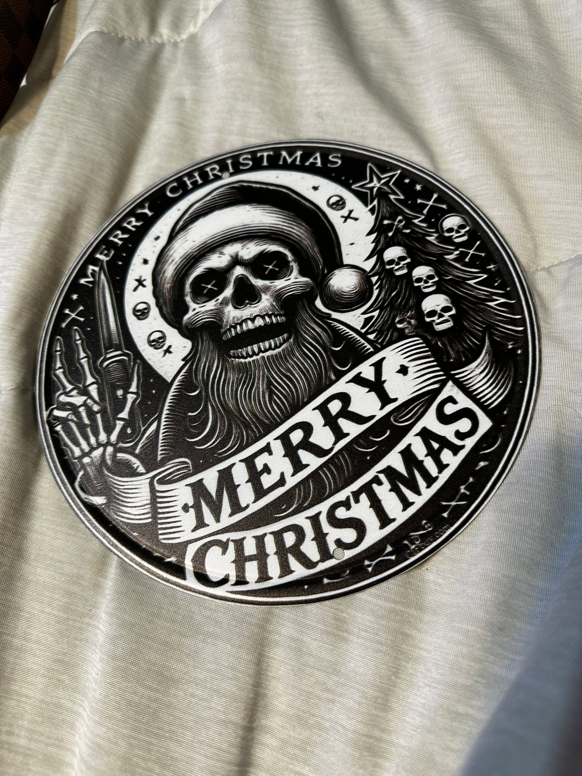 Small Metal Creep-Mas Sign